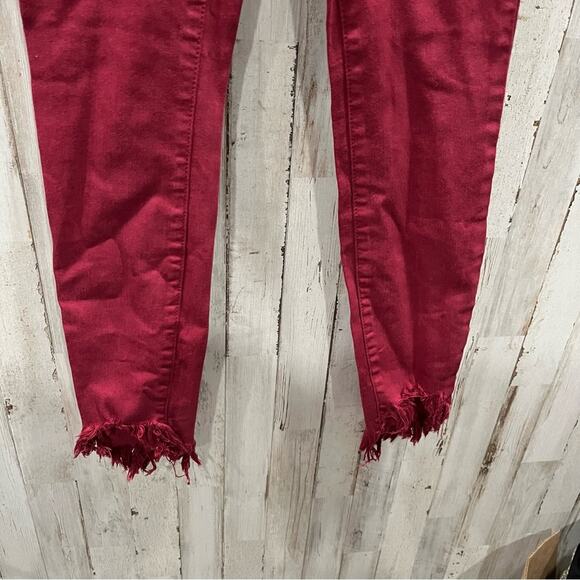 NWT Cello Red Skinny Jeans Shark Bite Frayed Hem - Picture 2 of 10